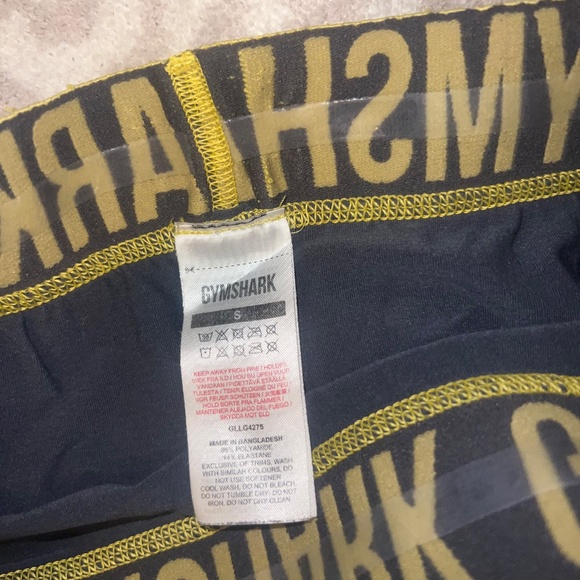 Small Gym shark leggings - Picture 2 of 3